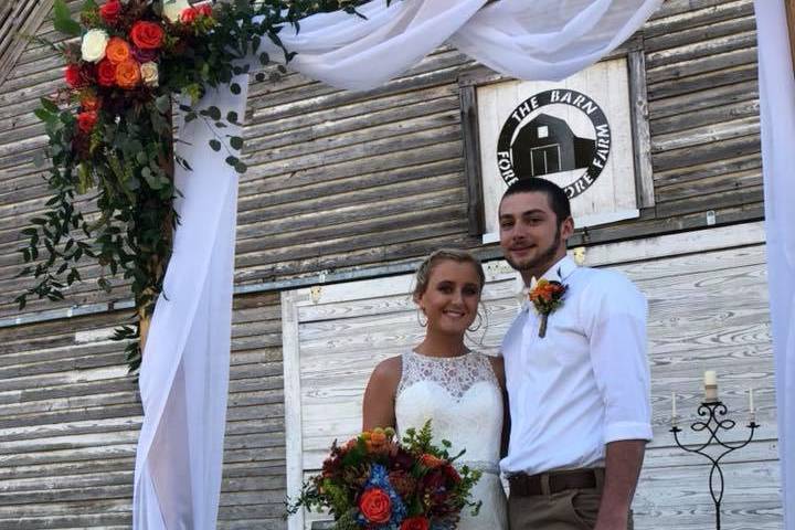 Bride/Groom at Barn