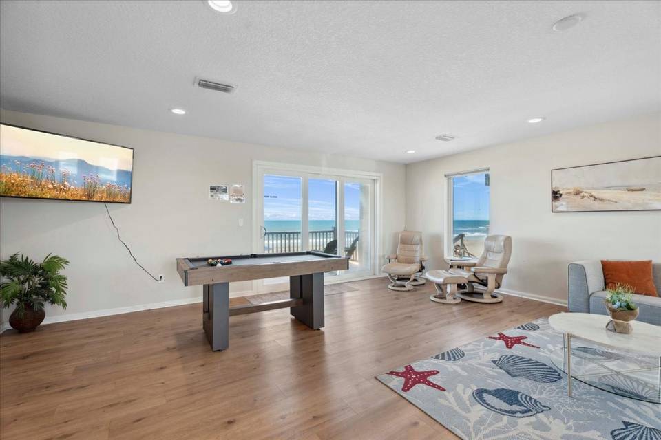 Oceanfront Entertainment Room