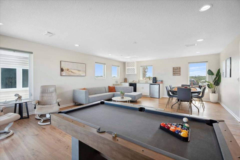 Oceanfront Entertainment Room