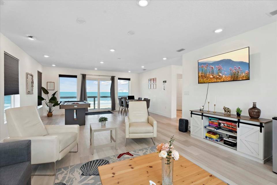 Oceanfront Entertainment Room