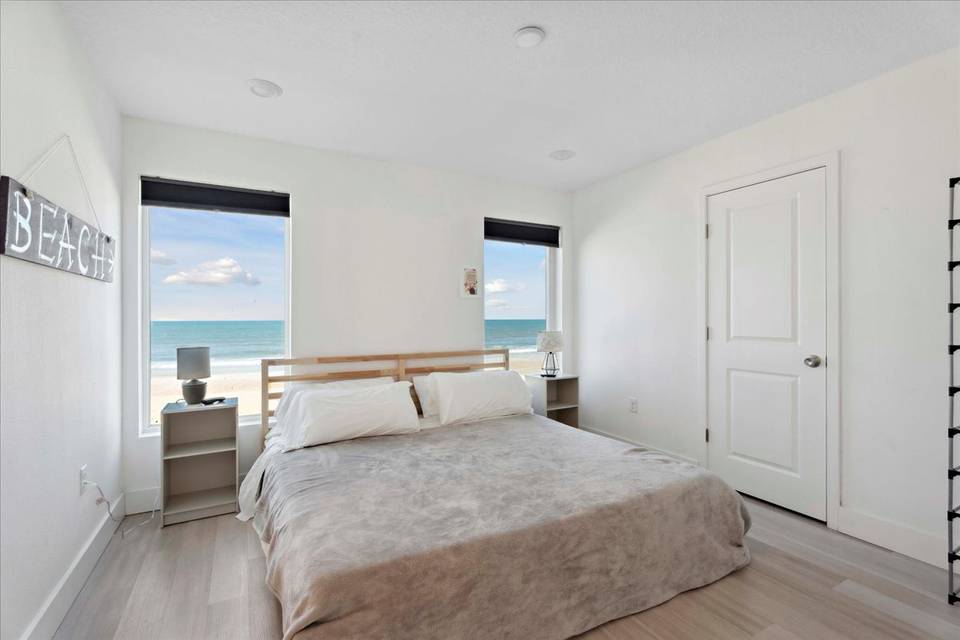Spacious Beachfront Bedrooms