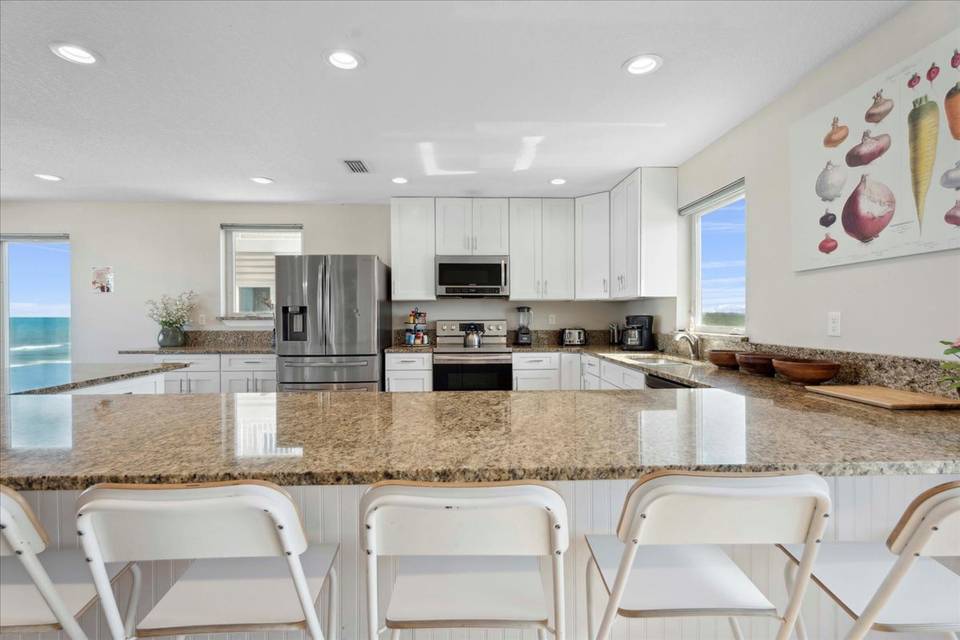 Oceanfront Modern Kitchen