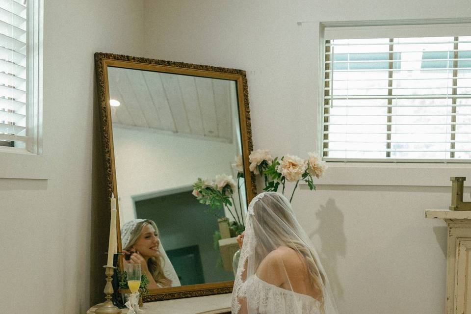 Bridal styling suite