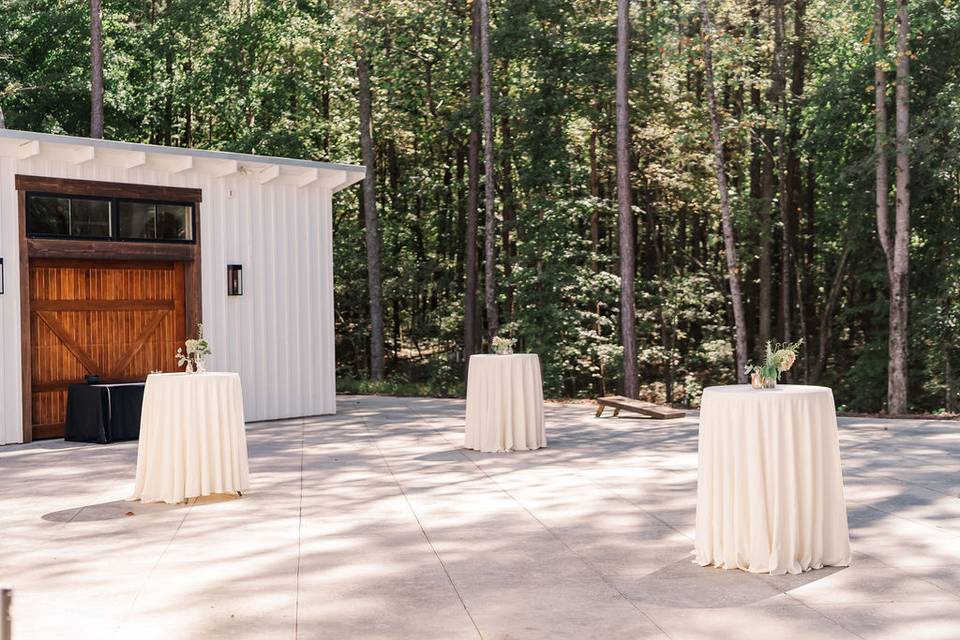 Bridal cabin tub