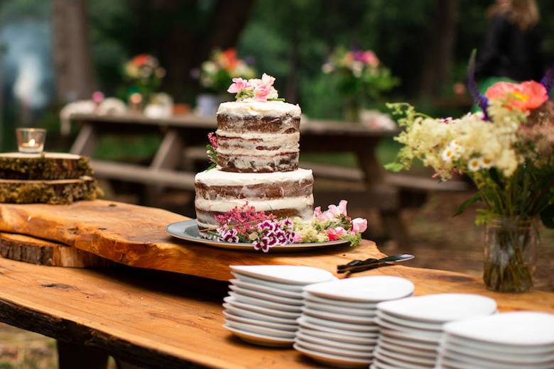 Cake in the forest