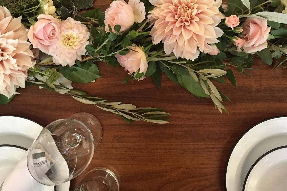 Table garland