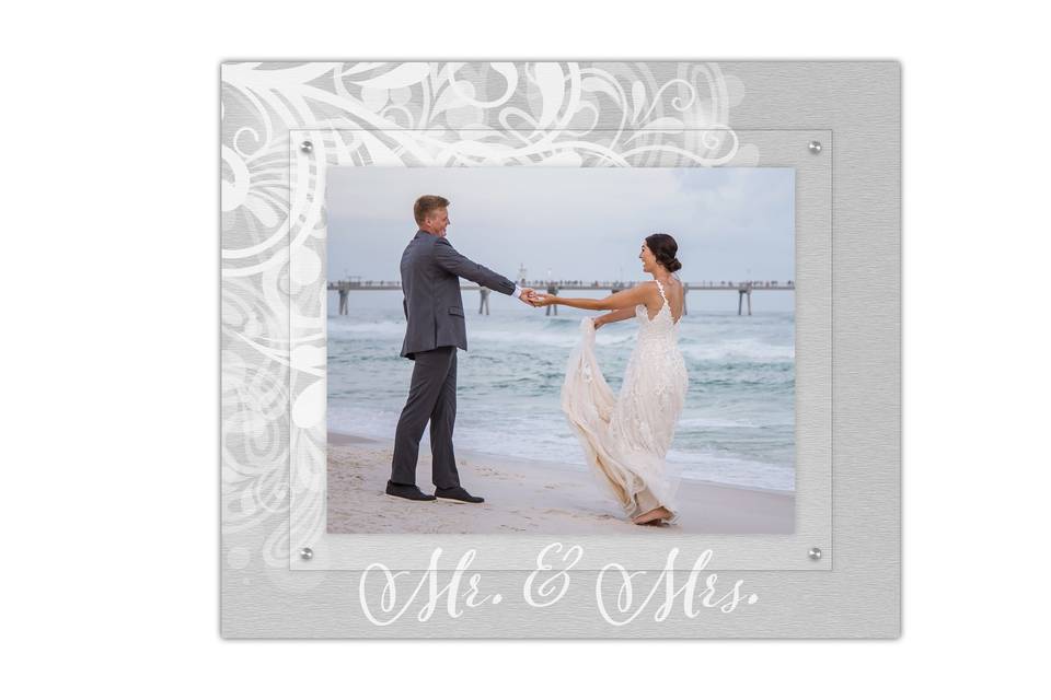 Mr and Mrs picture frame