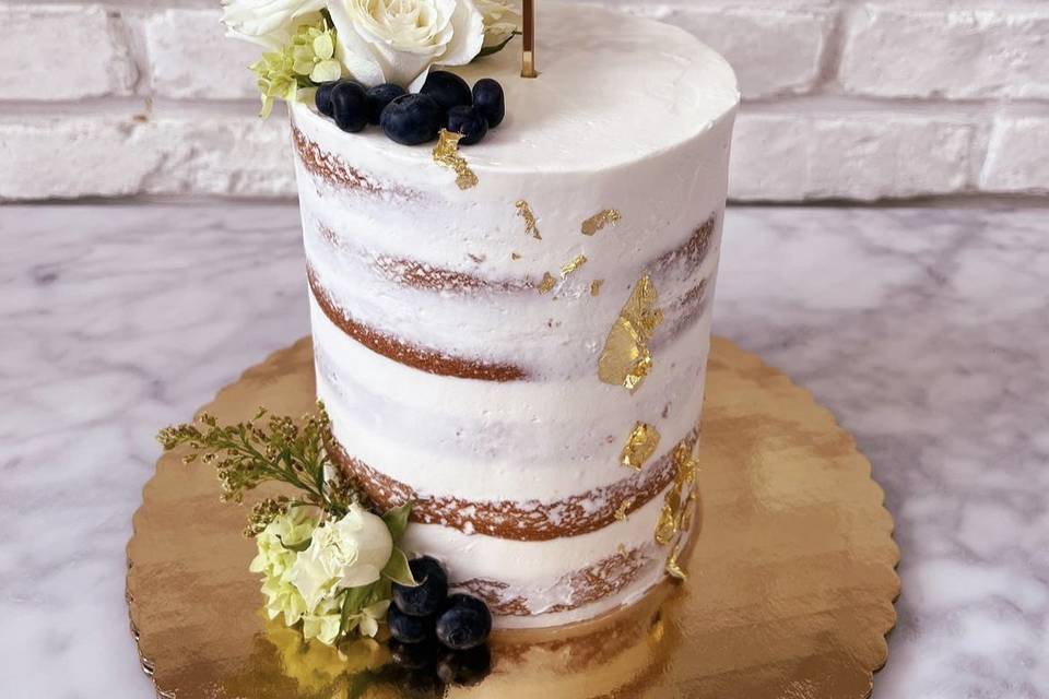 1 Tier Naked Cake with flowers