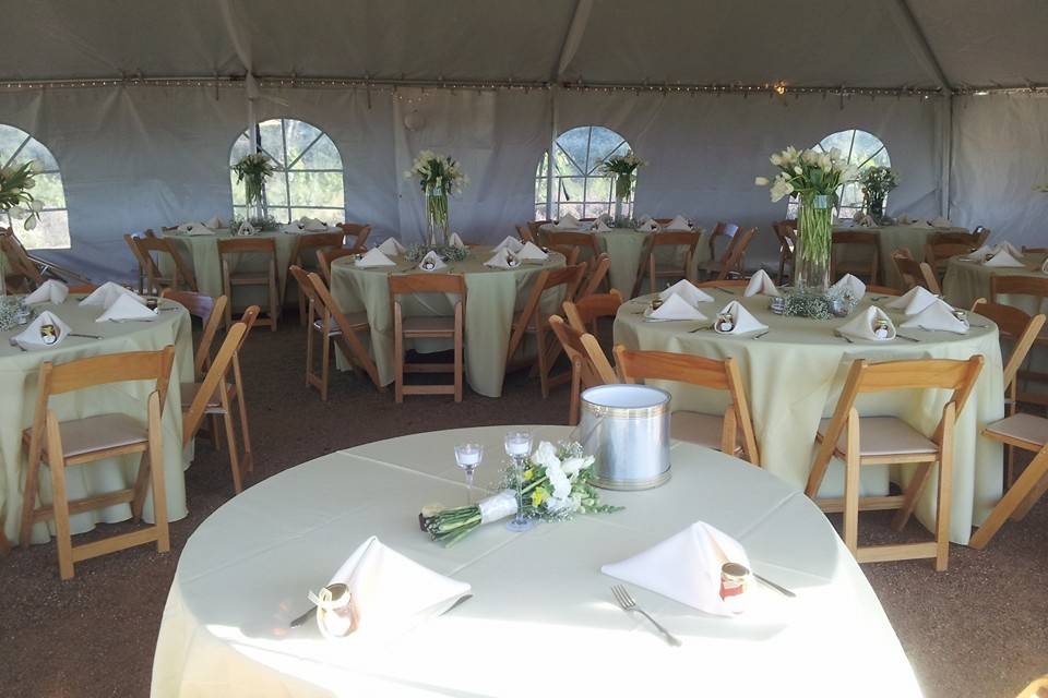 Beautiful wedding at Story Winery using our rentals!