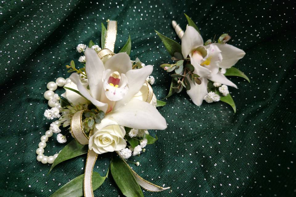 Orchid Corsage and Bout