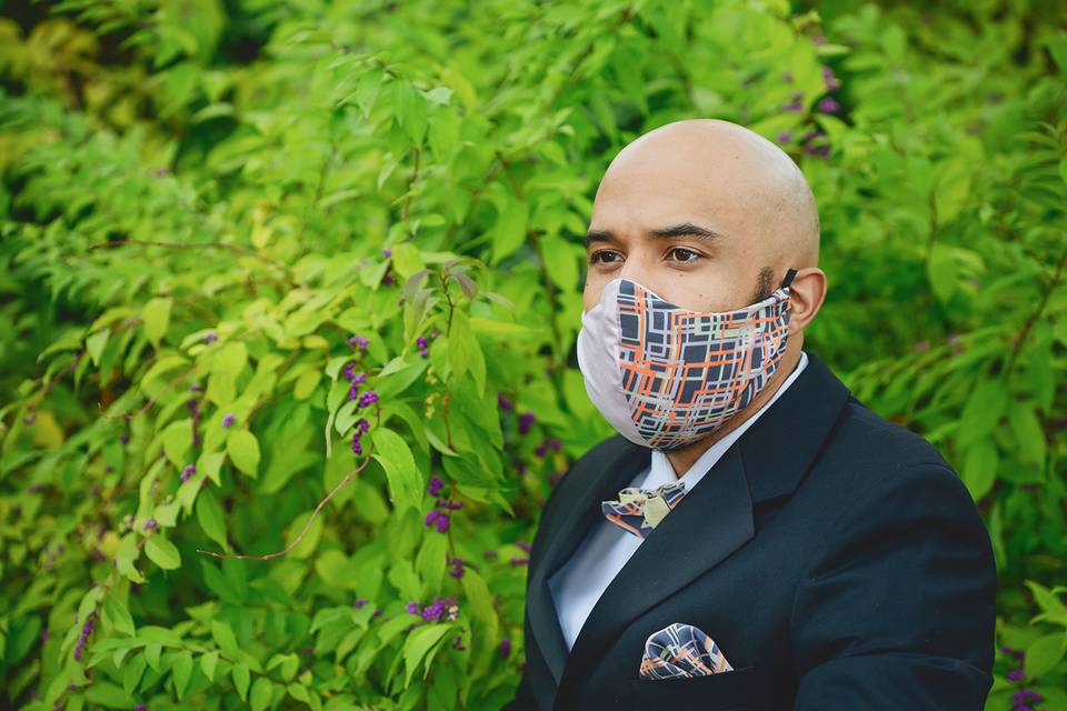 Purple geometric mask