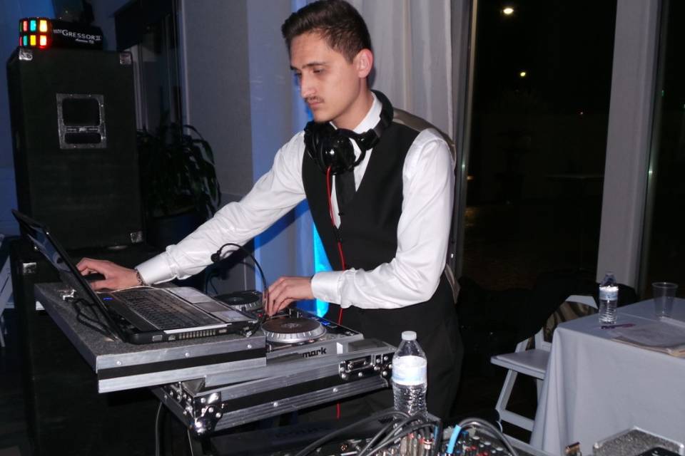 DJ Joey Dean Jr.