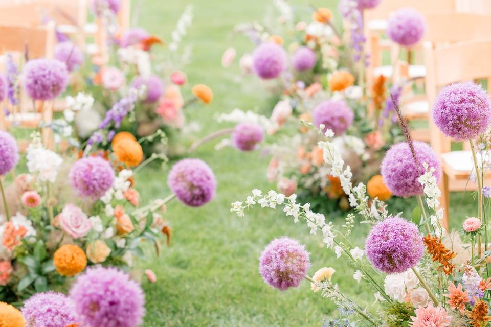 Aisle floral