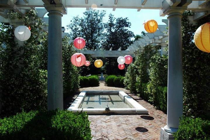 MNH Weddings & Designs, LLC