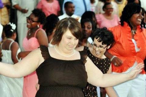 MNH Weddings & Designs, LLC