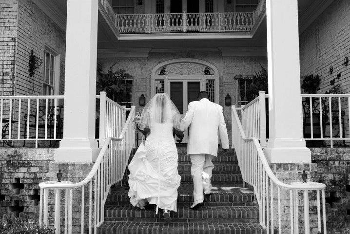 MNH Weddings & Designs, LLC