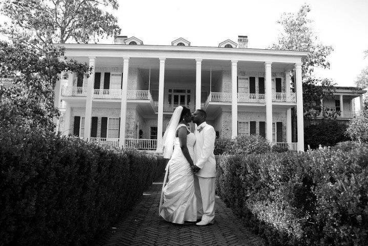 MNH Weddings & Designs, LLC