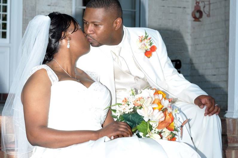 MNH Weddings & Designs, LLC
