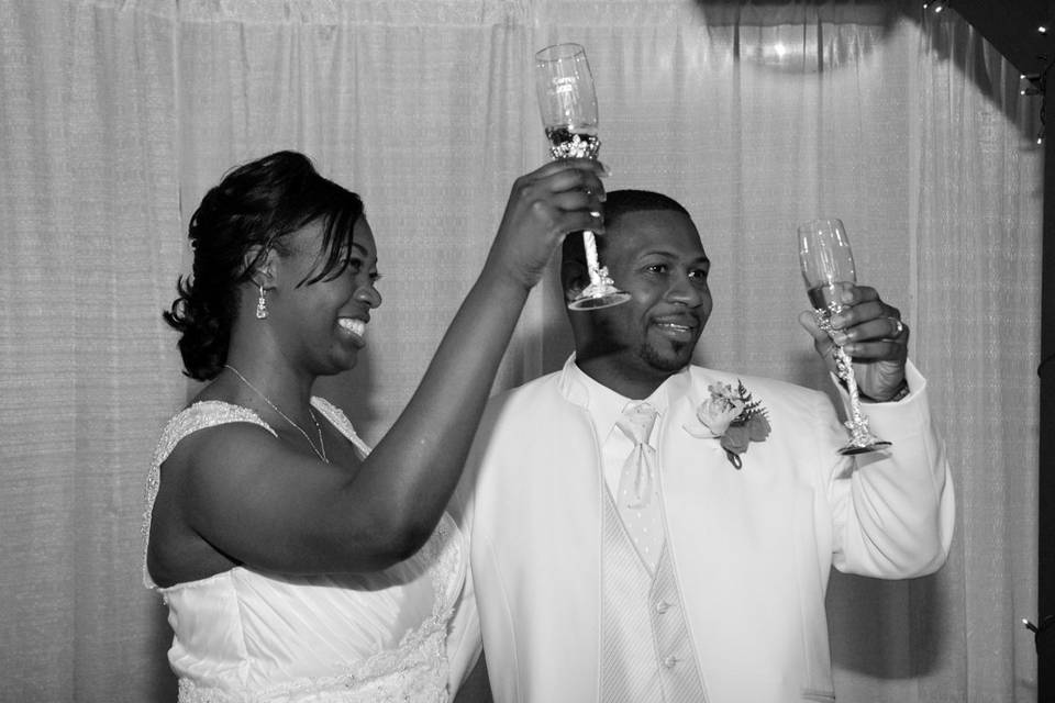 MNH Weddings & Designs, LLC