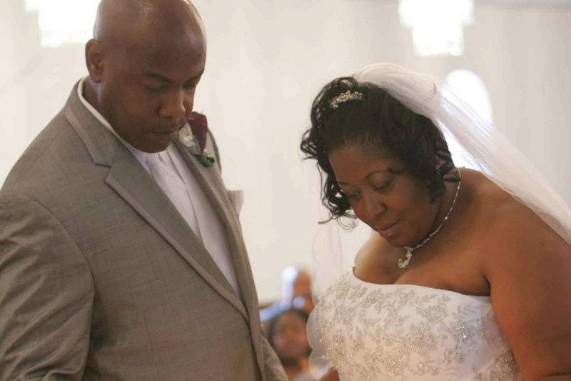 MNH Weddings & Designs, LLC
