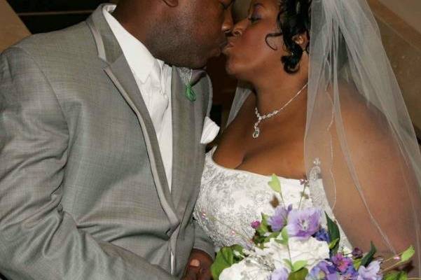 MNH Weddings & Designs, LLC