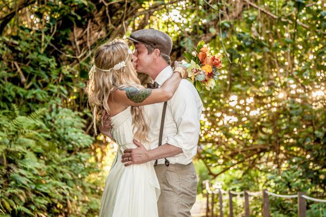 Kauai Wedding Photography by Sam Mitzel