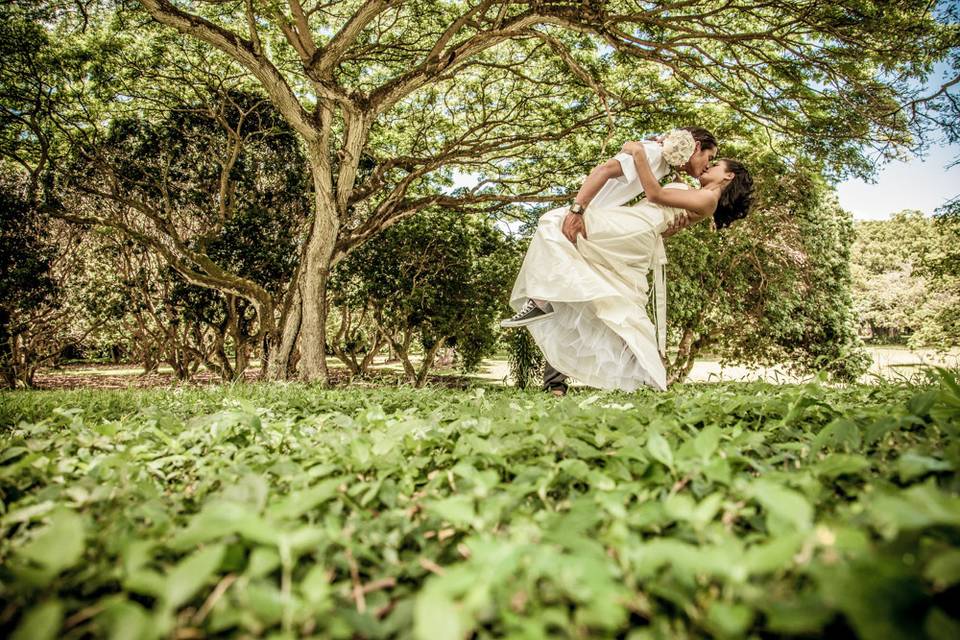 Kauai Wedding Photography by Sam Mitzel