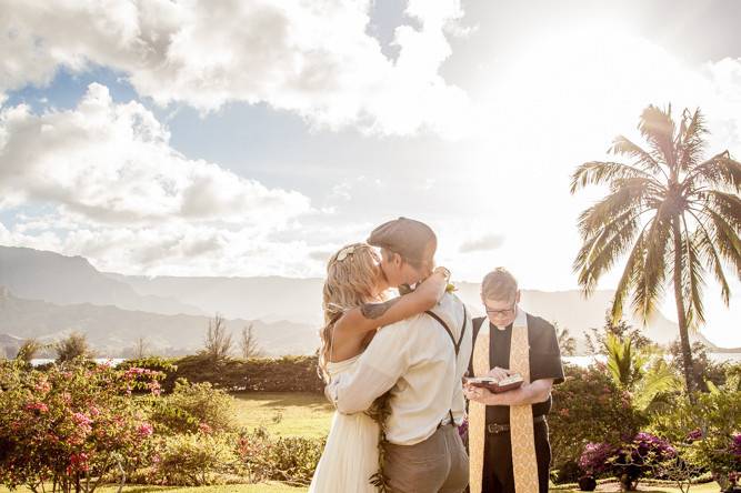 Kauai Wedding Photography by Sam Mitzel