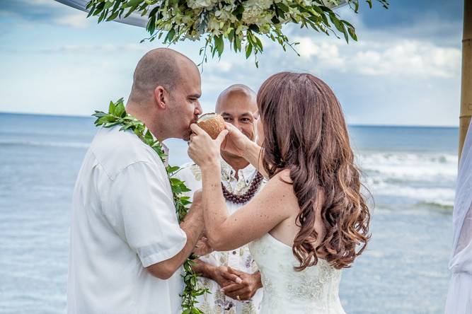 Kauai Wedding Photography by Sam Mitzel