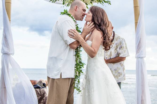 Kauai Wedding Photography by Sam Mitzel