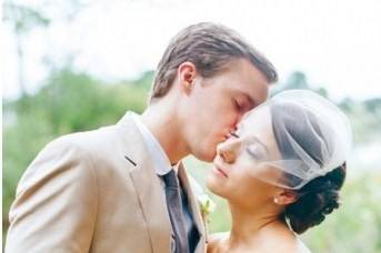 Cheek kiss | Jodi Miller Photography
