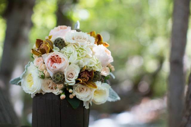 BRIDAL BOUQUET