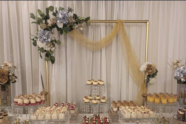 Cake table