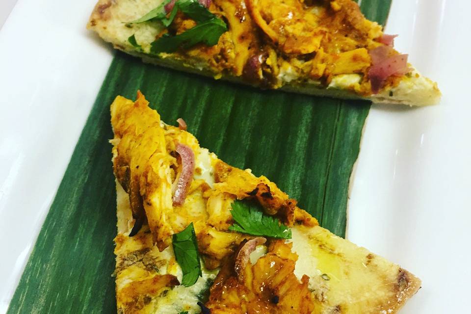 Chicken tikka flatbread