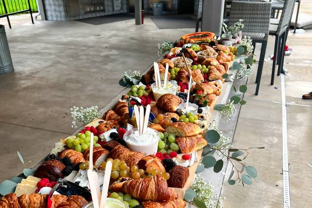 Brunch weddings