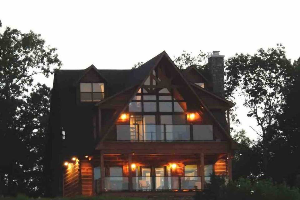 The cabin/lodge