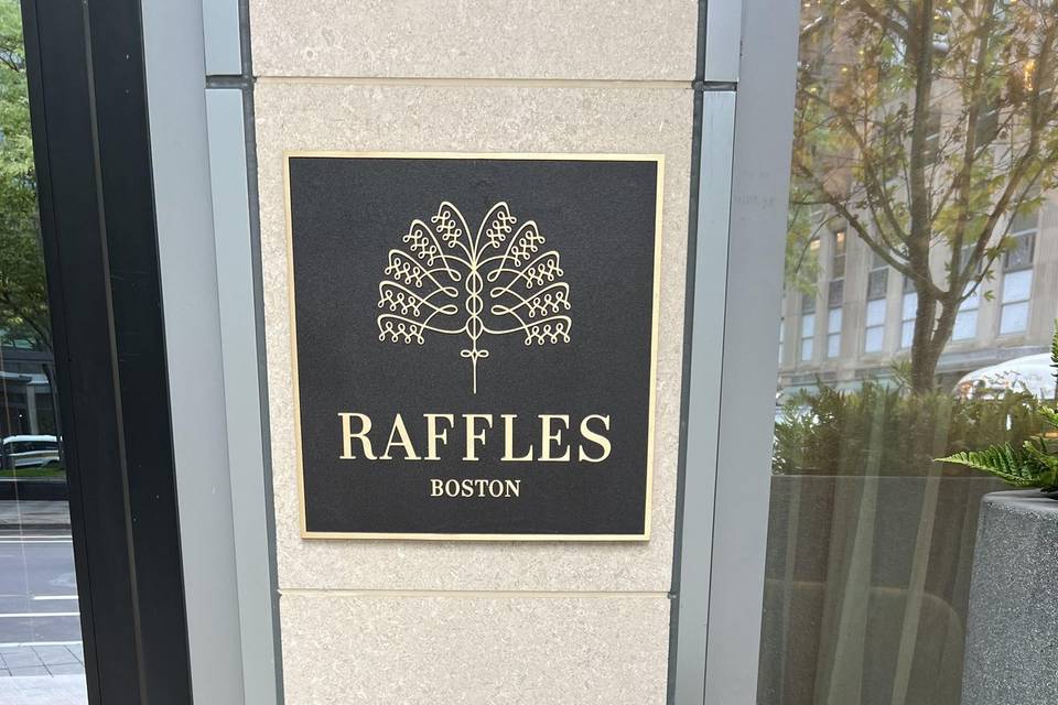 Raffles, Boston