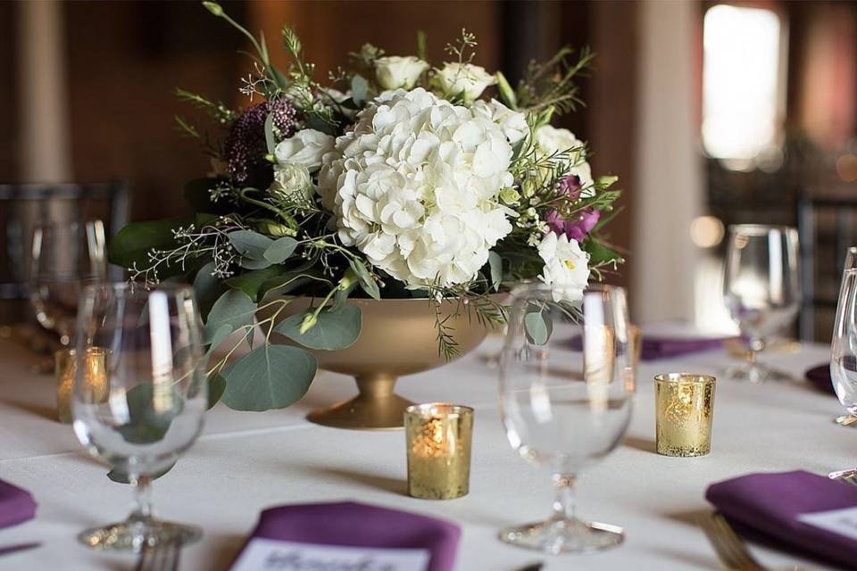 Gold Pedestal Bowls