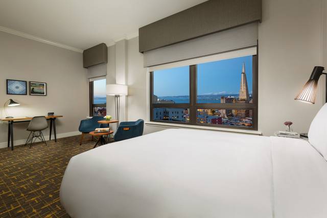 Premier View Room