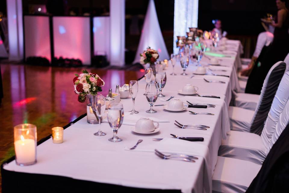 Head table set-up