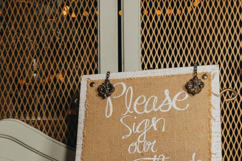 Guestbook Station