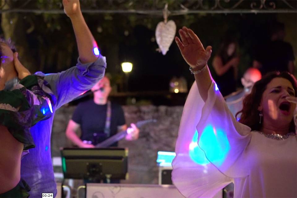 The Italian wedding musicians