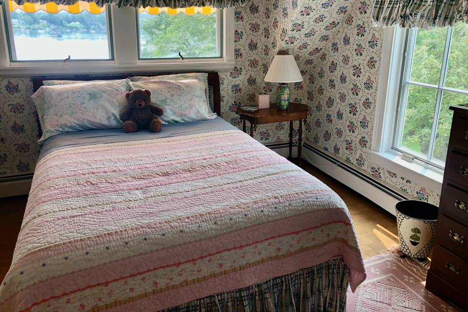 Pink bedroom