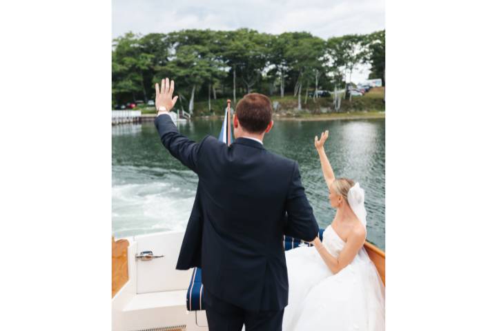 Yacht charter pickup