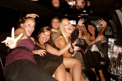 Aall In Limo & Party Bus