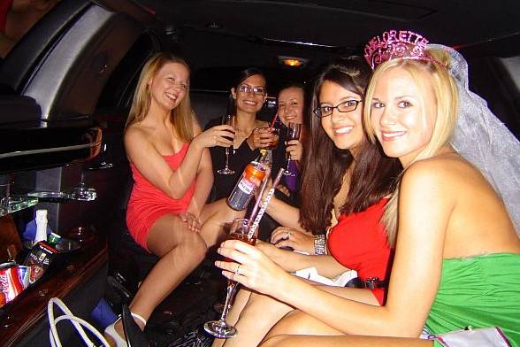 Aall In Limo & Party Bus