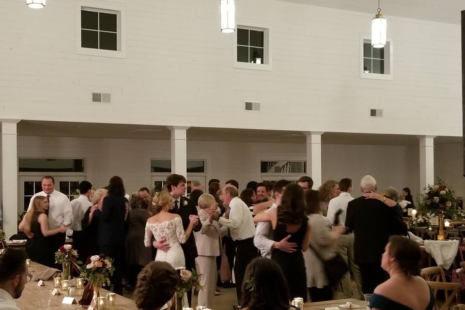 Couples dancing