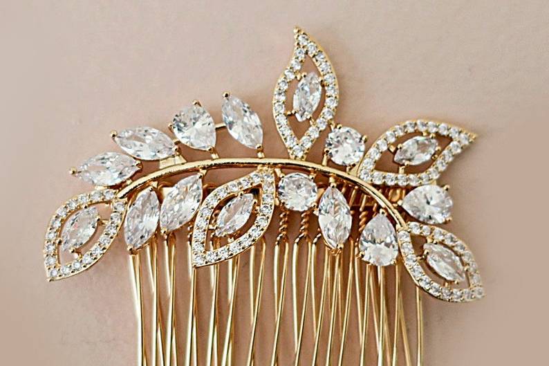 Gold hair comb with cz leaves