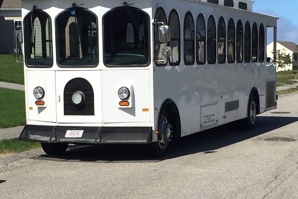 White wedding transportation