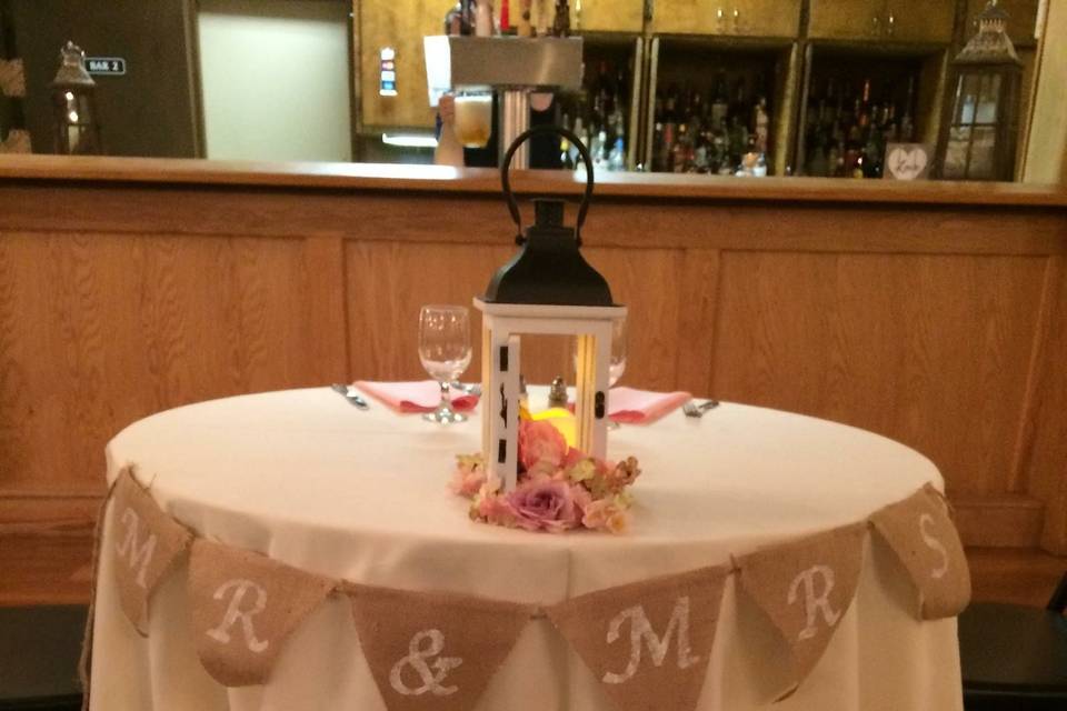 Sweetheart table